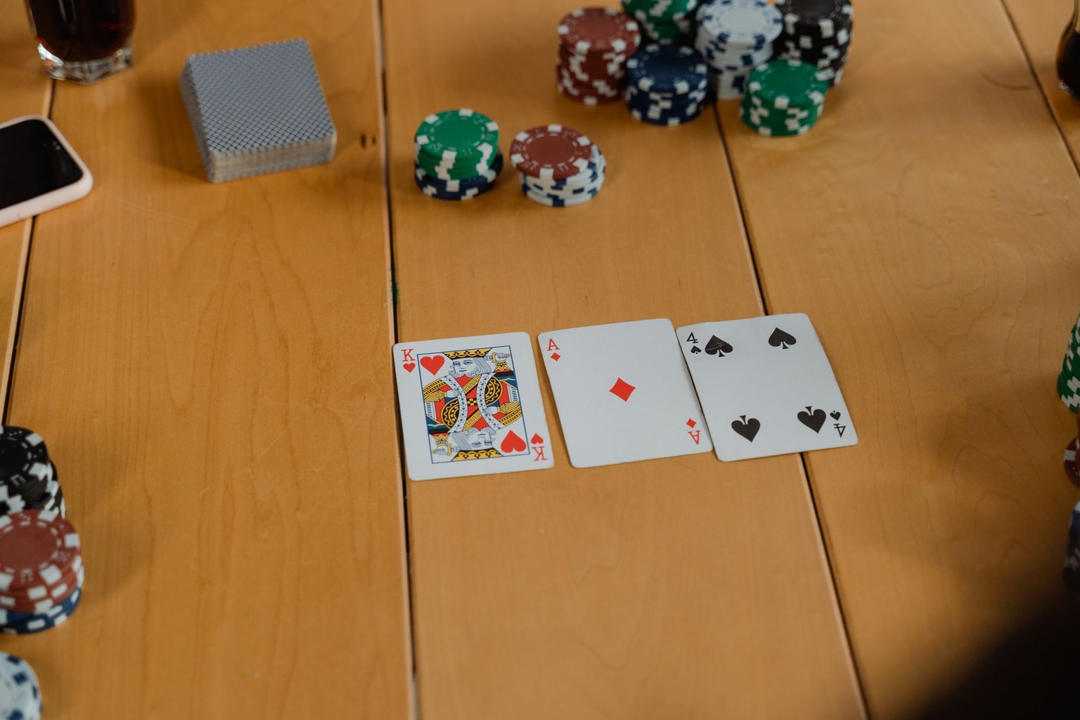 Comment fonctionne le staking de tokens Mega Dice